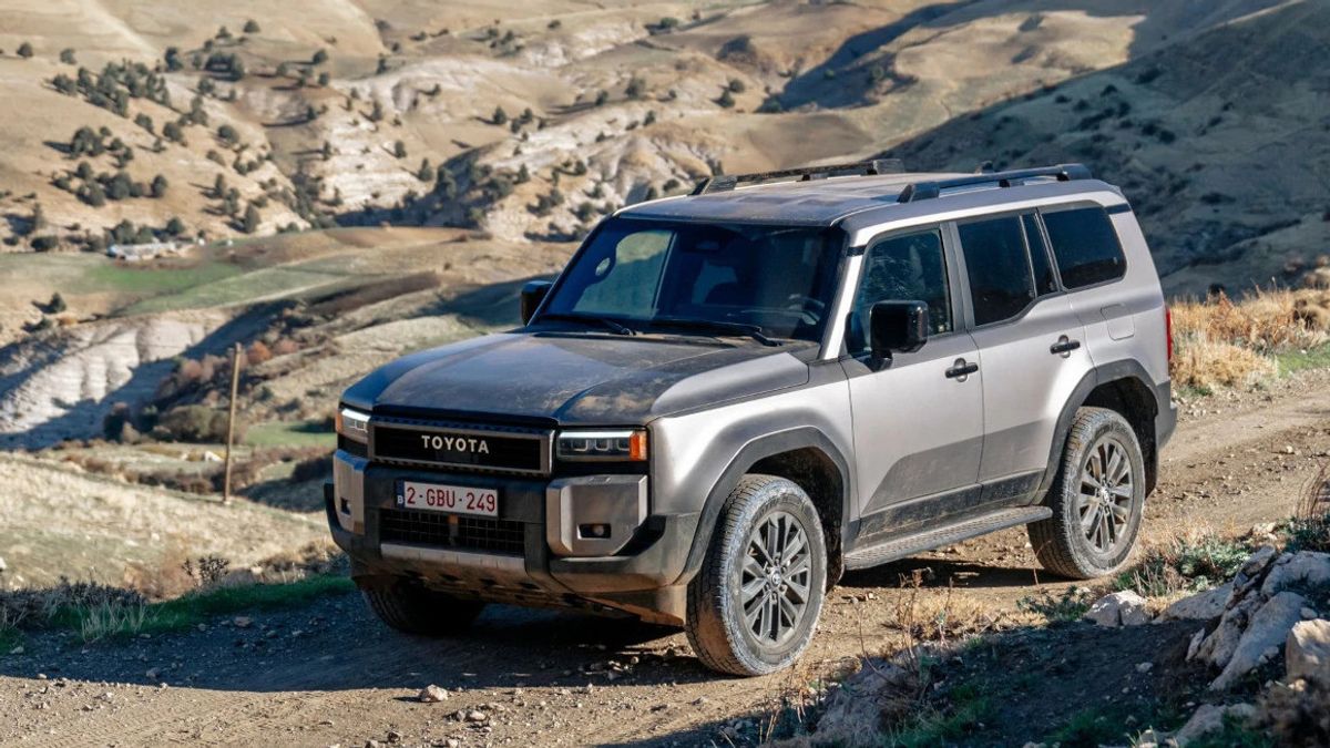 Bukan Diesel, Toyota Land Cruiser Prado Hybrid Bakal Hadir di Filipina