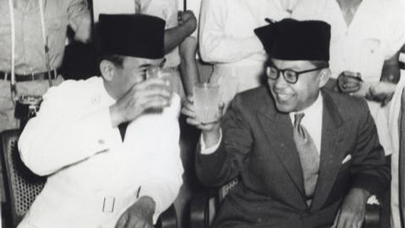 The Dutch Shot Bung Hatta Disingkan Ke Boven Digoel In History Today, November 16, 1934