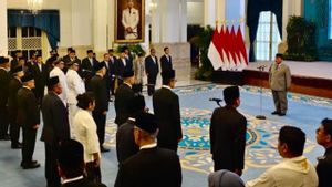 Prabowo Lantik Dony Oskaria jadi Kepala BP BUMN, Aminuddin dan Tedi sebagai Wakil