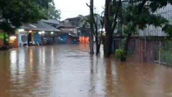 L’autoroute Cibubur Jamboree Fermée En Raison D’une Inondation