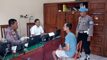 Kesal Dibangunkan untuk Salat Tahajud, Anak di Kediri Bacok Ayahnya