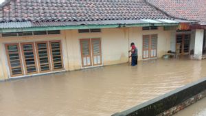 Banjir di Bangka Selatan Sudah Mulai Surut, Tim Gabungan Bersihkan Sisa Material