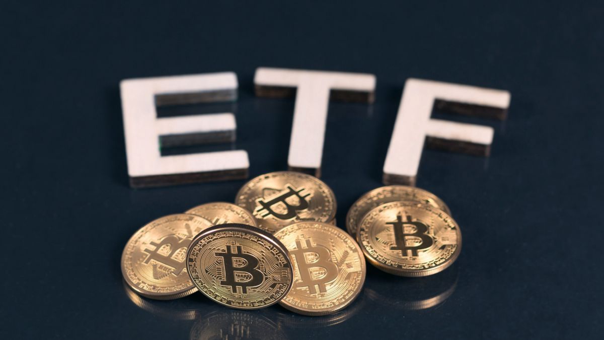 興奮して、ETFビットコインは24時間で27兆ルピアを失いました、これが明確化です!