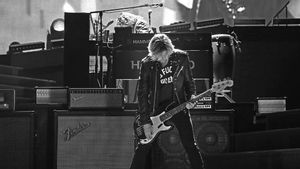 Duff McKagan Akui Pernah Bermimpi Jadi Iggy Pop