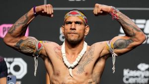 Tak Lagi Juara UFC, Alex Pereira Justru Dijadwalkan Lawan Oleksandr Usyk September Mendatang