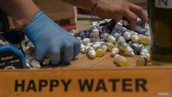 Deux trafiquants de drogue « Happy Water » à Semarang