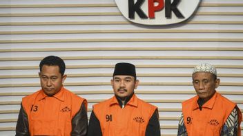 KPK搜查了贝卡斯摄政王Ade Kuswara的贿赂者，查获文件