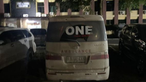 Lampung Police Foil 15.7 Kg of Opium Smuggling with an Ambulance at Bakauheni Port