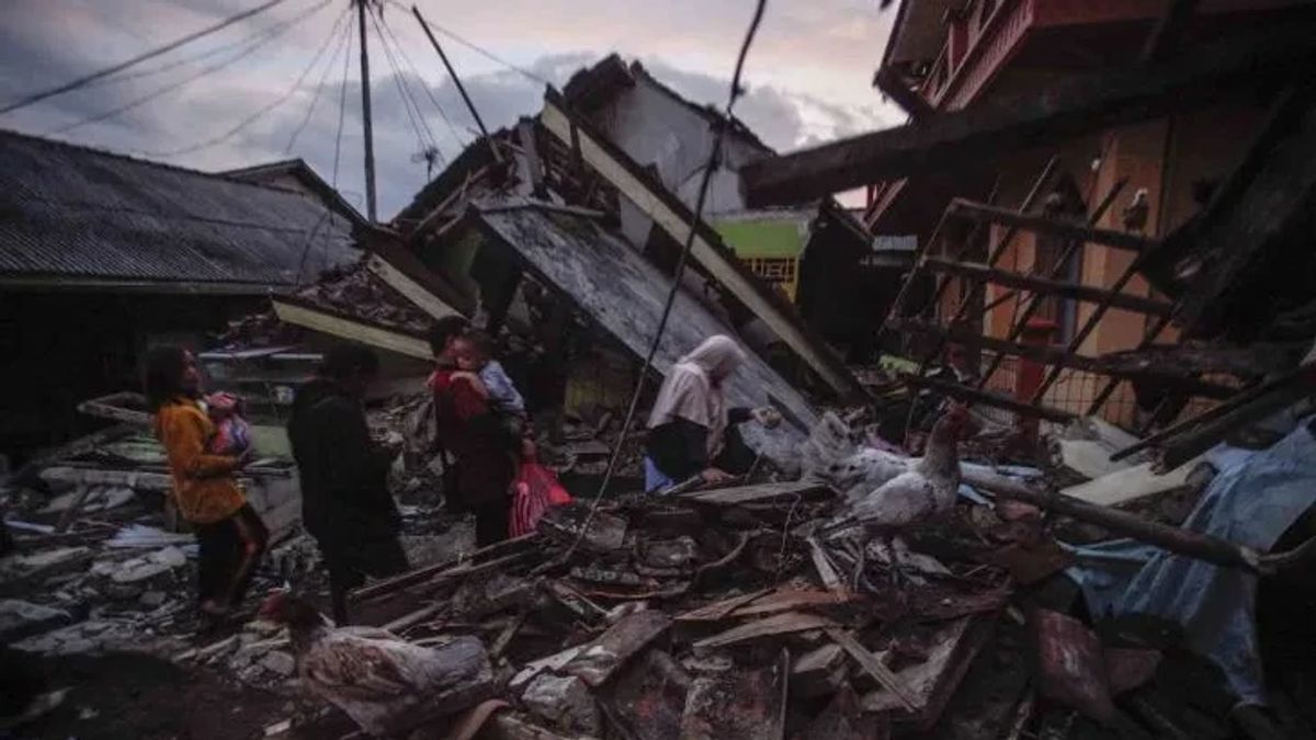 チャンジュール地震の影響を受けた住民は、政府の支援を受けるために移転を拒否し、BNPBは状況を説明します