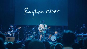 Interview: Behind Rayhan Noor's Lika-Liku Window