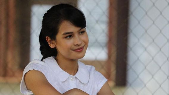 Inspired By Kartini, Maudy Ayunda Breaks The Stigma That Women Don't Need Higher Education