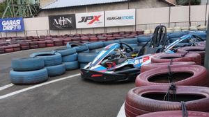 essaier Sodi Kart RT 8 sur Gokart avenue, offrir une absorbtion qui conduit à l’adrénaline