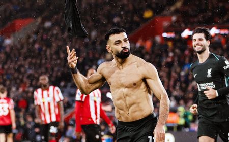 Brace Mohamed Salah Tentukan Kemenangan Atas Southampton, Liverpool Tinggalkan Man City