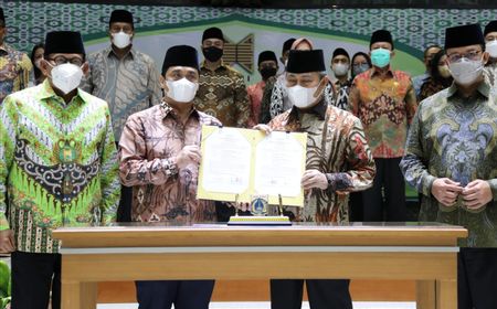 Anies Lantik Wagub Riza Jadi Ketua Ikatan Cendekiawan Muslim Indonesia Wilayah DKI