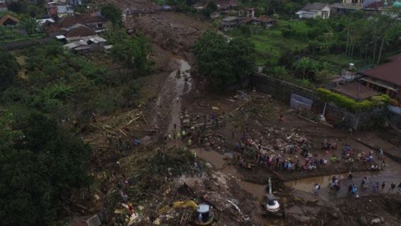 Expert UGM: Les Inondations Soudaines Dans La Ville De Batu Montrent Une Perturbation De L’écosystème