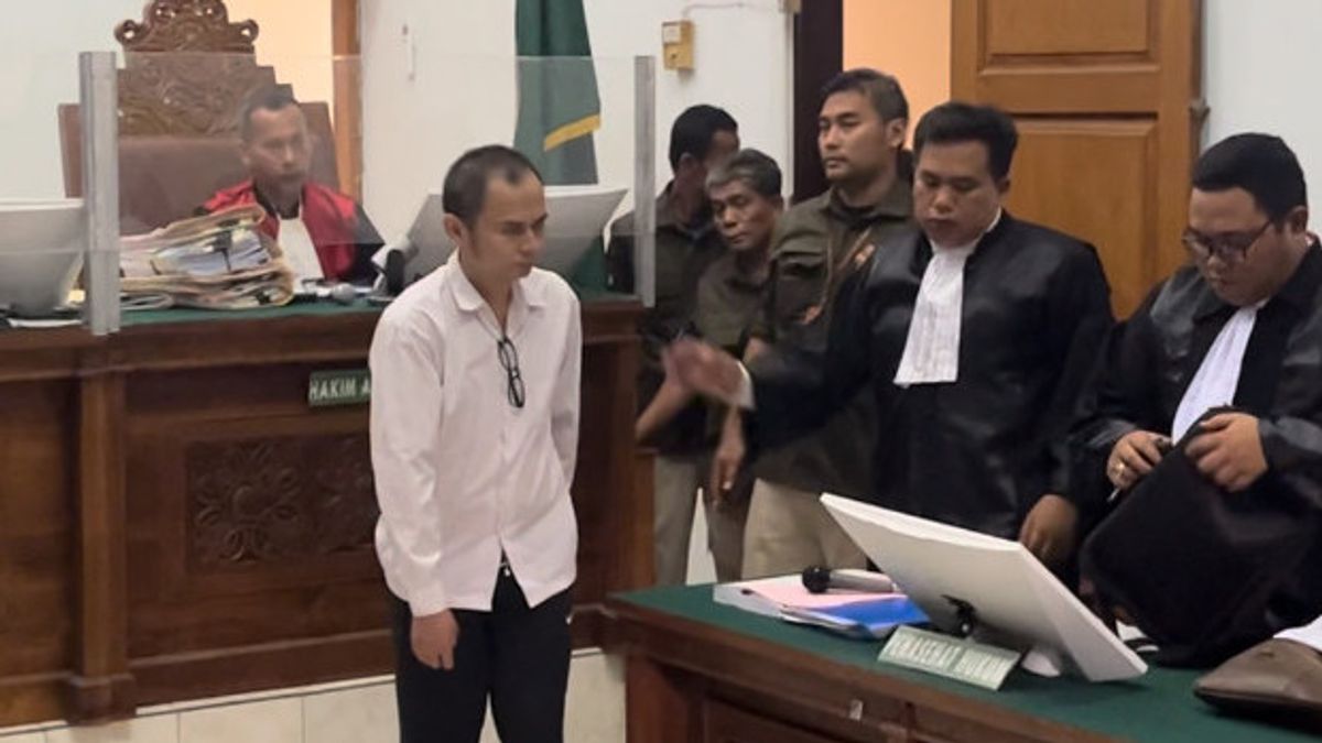 After Being Sentenced To Death, Panca Darmansyah Just Wants To Come To Her Biological Child's Grave