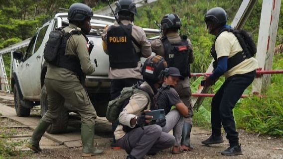 Le chef de l’ancien membre de la police du KKB a de nouveau tiré sur un chauffeur d’Angkot dans la rue Trans Papouasie