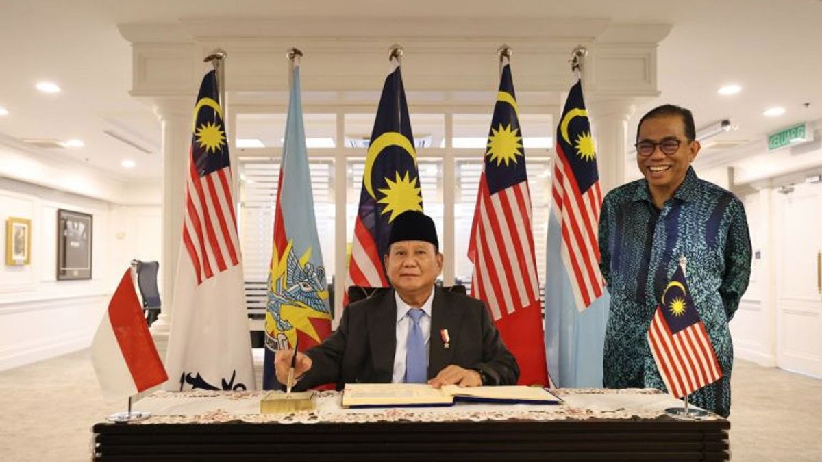 普拉博沃和马来西亚国防部长同意优先区域的稳定