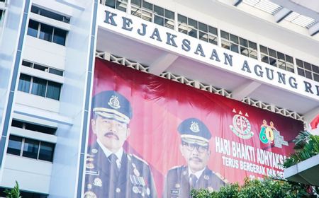 Kejagung Tepis Kabar Nama Pejabat hingga Politikus Dihilangkan dari Surat Dakwaan Korupsi BTS Kominfo