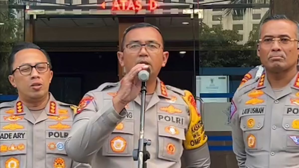 Propam Polda Patsus Police Pungli on Samsat Bekasi