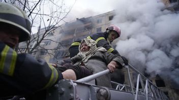 ضحايا الغزو الروسي في أوكرانيا يواصلون السقوط، الرئيس زيلينسكي يطلب مساعدة إضافية أمام الكونغرس الأمريكي