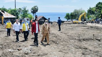 Memory 9 April 2021: Jokowi Visits Flash Flood Victims In Lembata Impact Of Tropical Cyclone Seroja