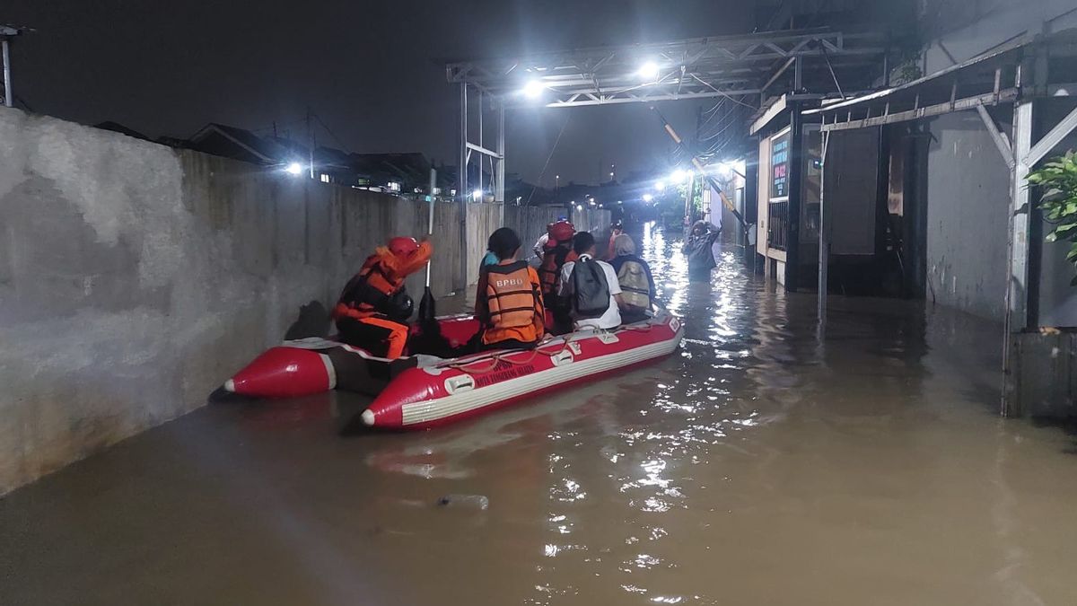 De la pluie abondante, 590 KK dans 7 zones de Tangerang touchées par les inondations