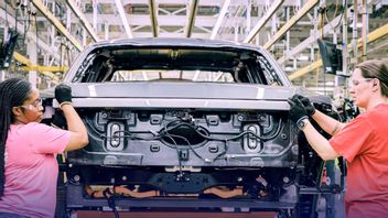 The Latest Sophisticated Car Production, Brings Hope And Employee Reduction Challenges