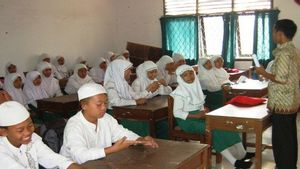 Menag: Tunjangan Guru Mandrasah Non-ASN Naik Jadi Rp2 Juta per Bulan