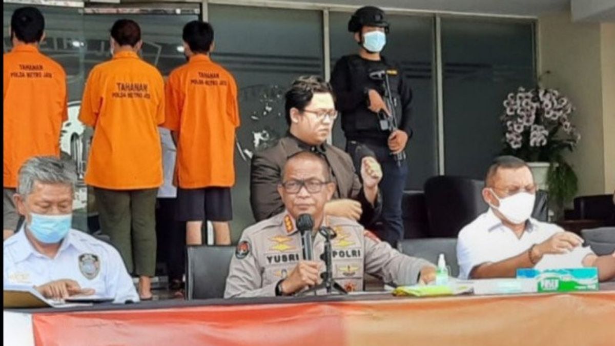 Polisi Tangkap Komplotan Penggelapan 50 Mobil Rental