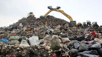 ジャカルタからの8,000トンの廃棄物が1日あたりバンタルゲバンブカシに会う