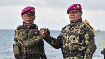 TNI指挥官Yudo Margono接待了Pelni主任的访问，两者都将加强在安全和航运限制方面的合作