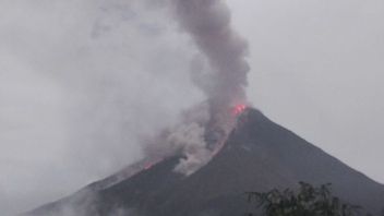カランゲタン・スルト山の噴火後も避難生活を続けている28家族