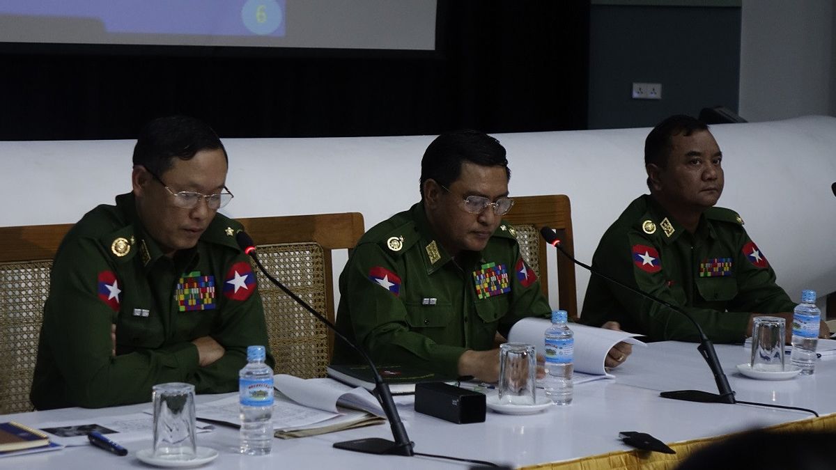 المجلس العسكري في ميانمار يقول إنه لا توجد مفاوضات وراء إطلاق سراح آلاف السجناء ويقول نشطاء إن هناك خدعة قديمة