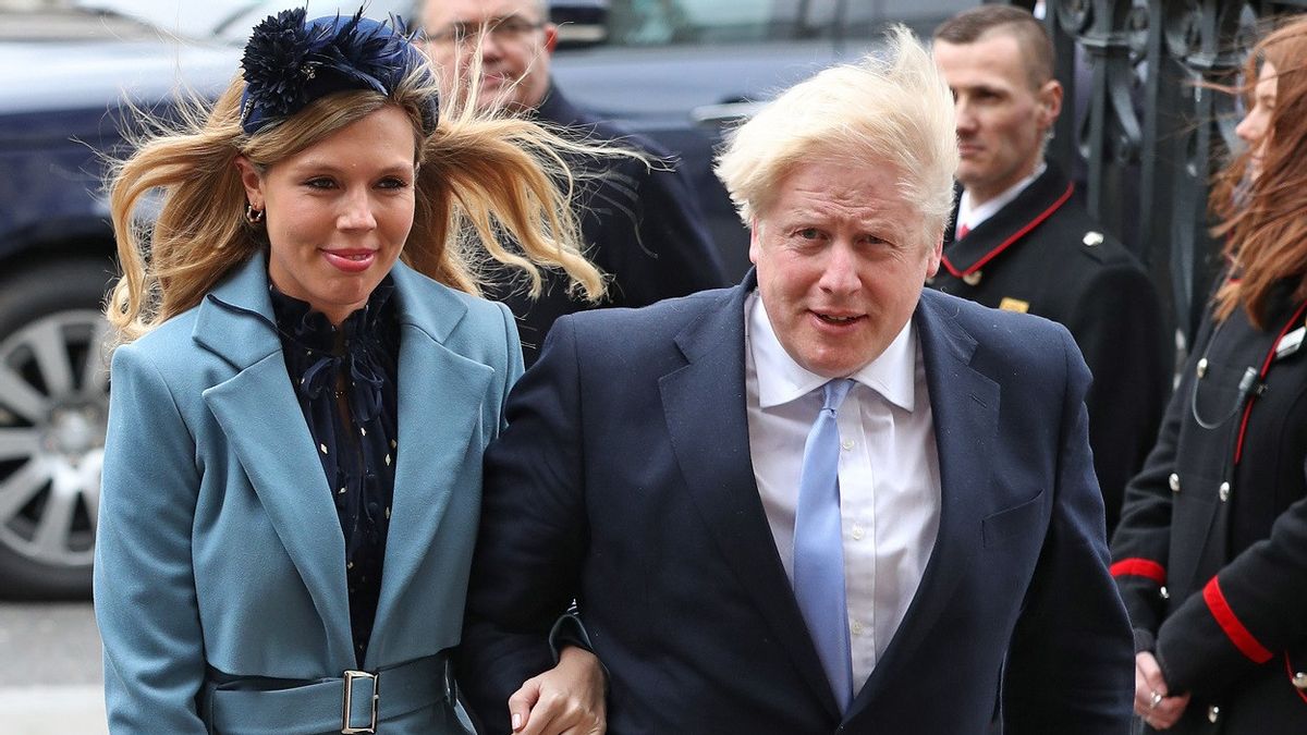 英国首相鲍里斯·约翰逊准备第三次结婚