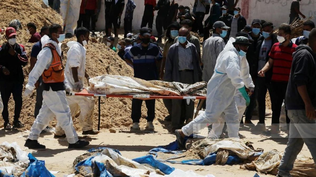 The United Nations Calls For International Investigation Of Mass Grave Discovery At Gaza Hospital Raided By Israel