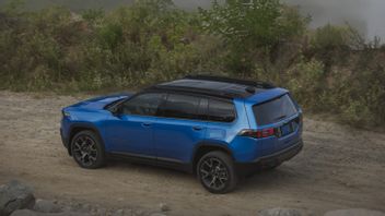 an, une seule variante hybride, ce sont les spécifications complètes du Jeep Cherokee 2026