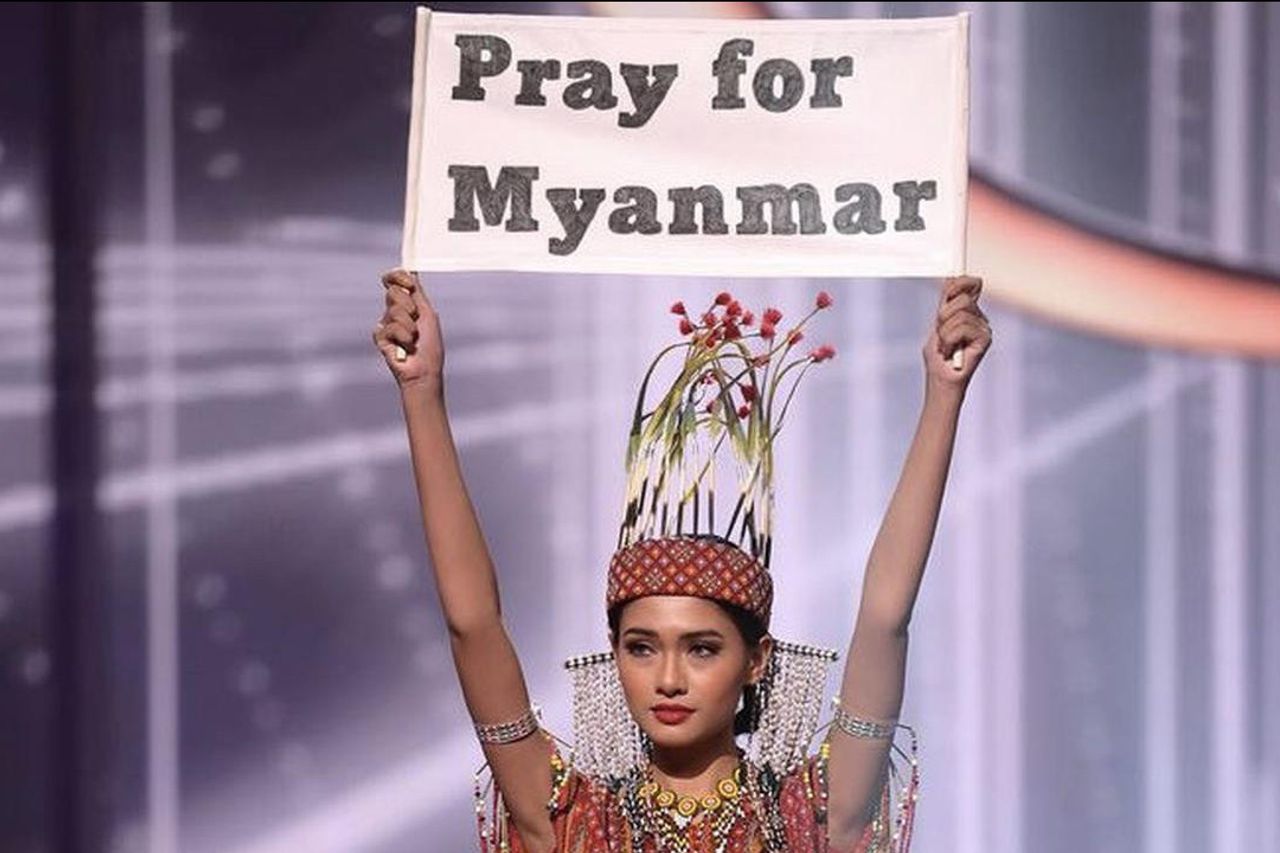 Myanmar Wins Best National Costume At Miss Universe Beats Komodo Costume