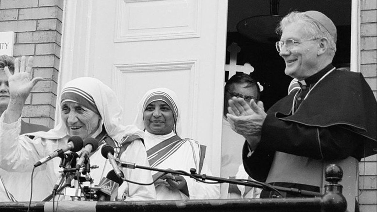 テレサの母親が1979年10月17日、歴史の中でノーベル平和賞受賞者に選出された