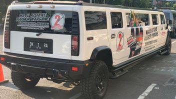 Mobil Mewah Hummer Limousine Mejeng di Surabaya Kampanyekan Machfud-Mujiaman