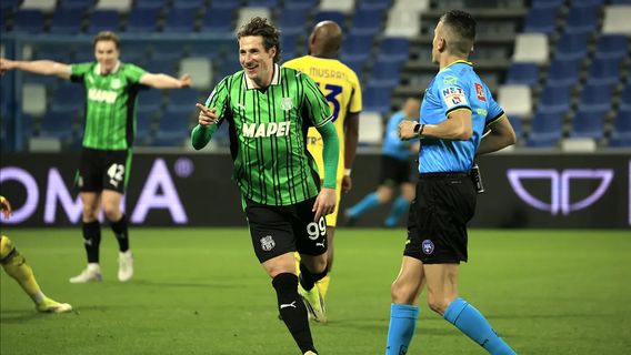 Jay Idzes Dkk 征服了维罗纳，萨索洛上升了一级