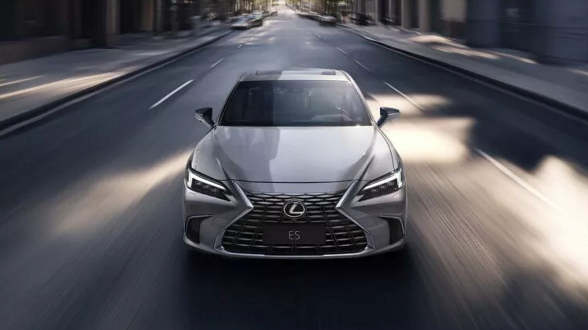 Lexus ES Terbaru Tiba di Pasar China, Intip Perubahan dan Harganya