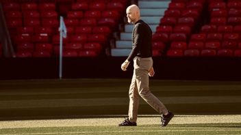 Erik Ten Hag At The Edge Of The Horn, Given The Opportunity For Two Matches