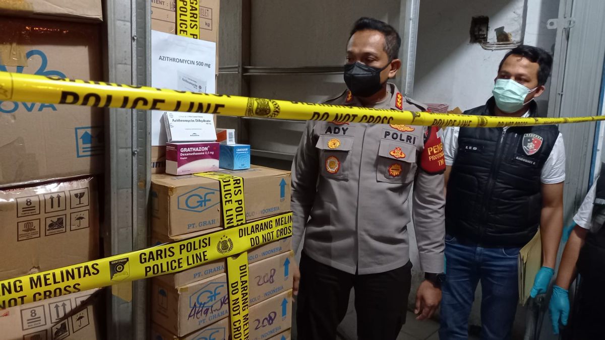 Police Unload Shophouses Hoarding COVID-19 Drugs In Kalideres, Find Azithromycin To Dexamethasone
