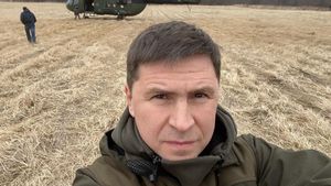 AS Dikabarkan Bakal Kirim Munisi Tandan, Penasihat Presiden Ukraina: Beri Dampak Psiko-Emosional terhadap Tentara Rusia