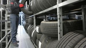 Apa Benar Beli Ban Mobil Harus Empat Sekaligus demi Keamanan?
