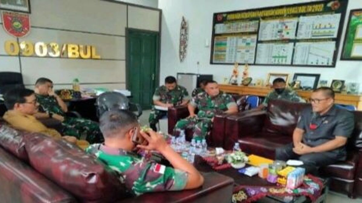 这是一个在丹戎雪洛尔的印度尼西亚军队拥有的土地上完善基地的问题，这令人兴奋