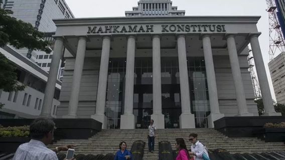 Apa itu <i>Dissenting Opinion</i> yang Disampaikan 4 Hakim Konstitusi dalam Sidang Gugatan Batas Usia Capres-Cawapres? 