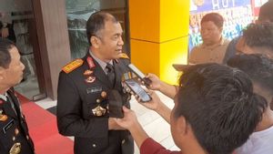警察局长马鲁特·塔里克副摄政王西哈马黑拉(West Halmahera)袭击公民