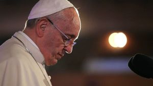 Paus Fransiskus Minta Pemimpin Rundingkan Jalan Damai Ukraina-Gaza